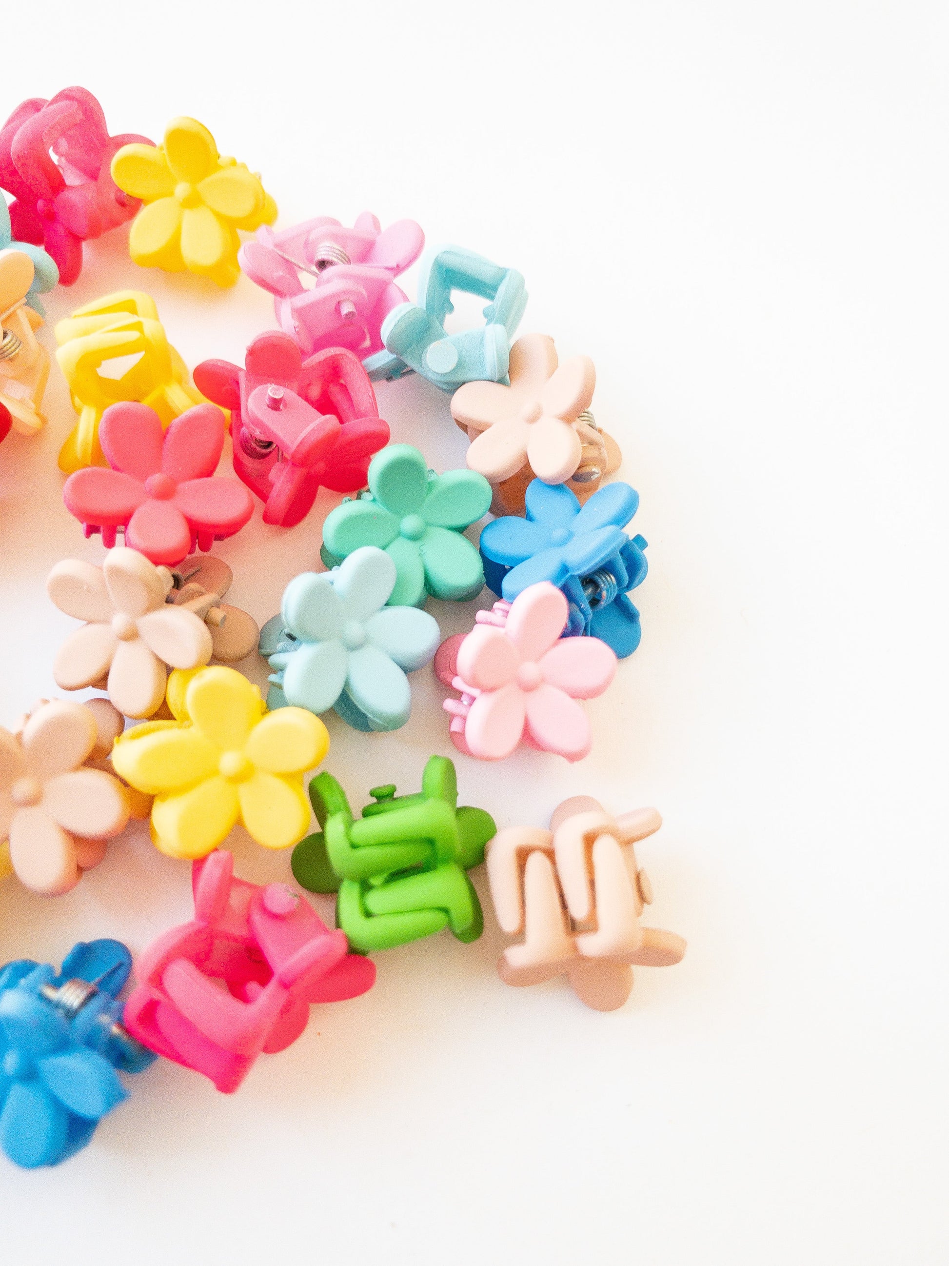 plastic plant hair clips Mini Flower Hair Clips